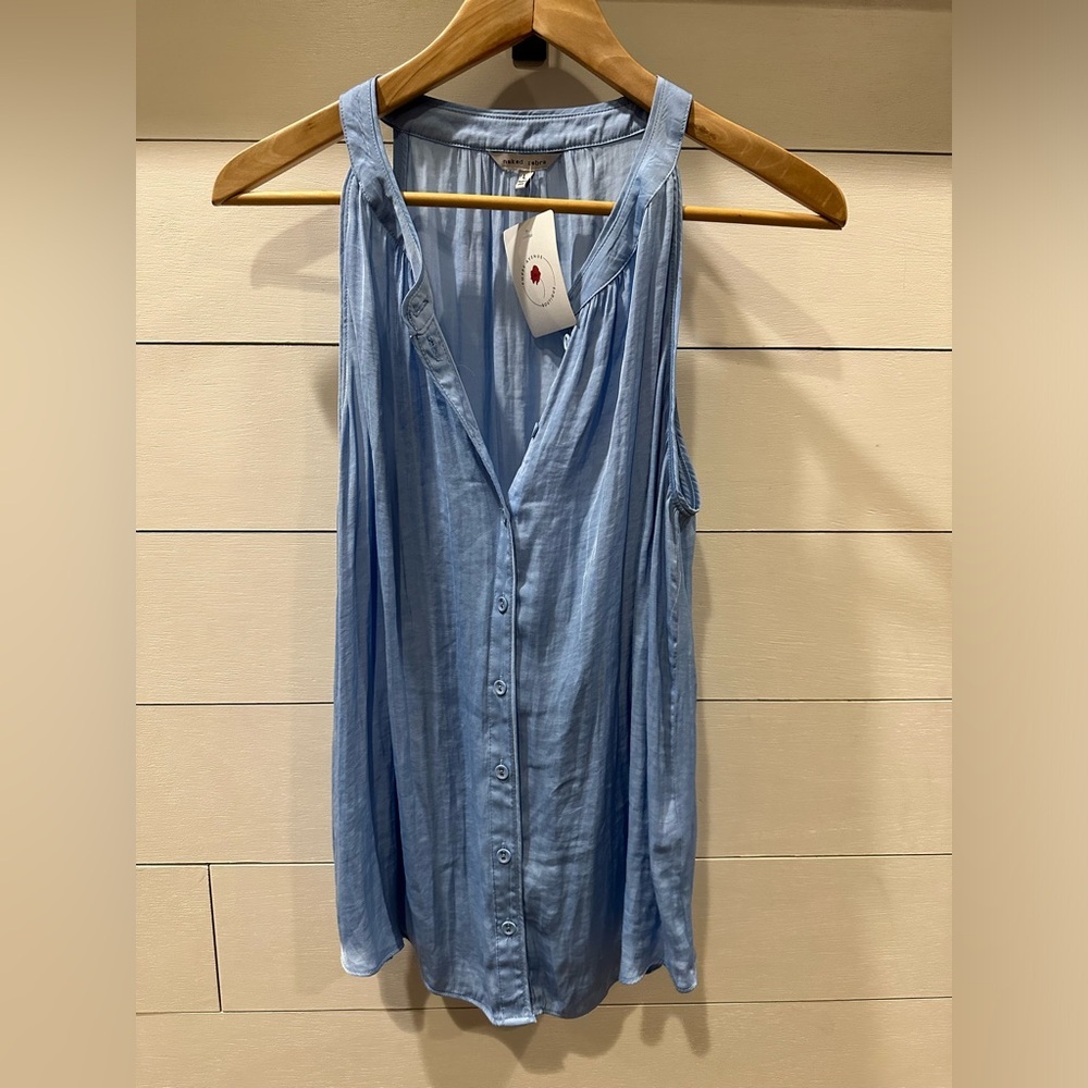 Naked Zebra Light Blue Sleeveless Button-Up Top- size Large